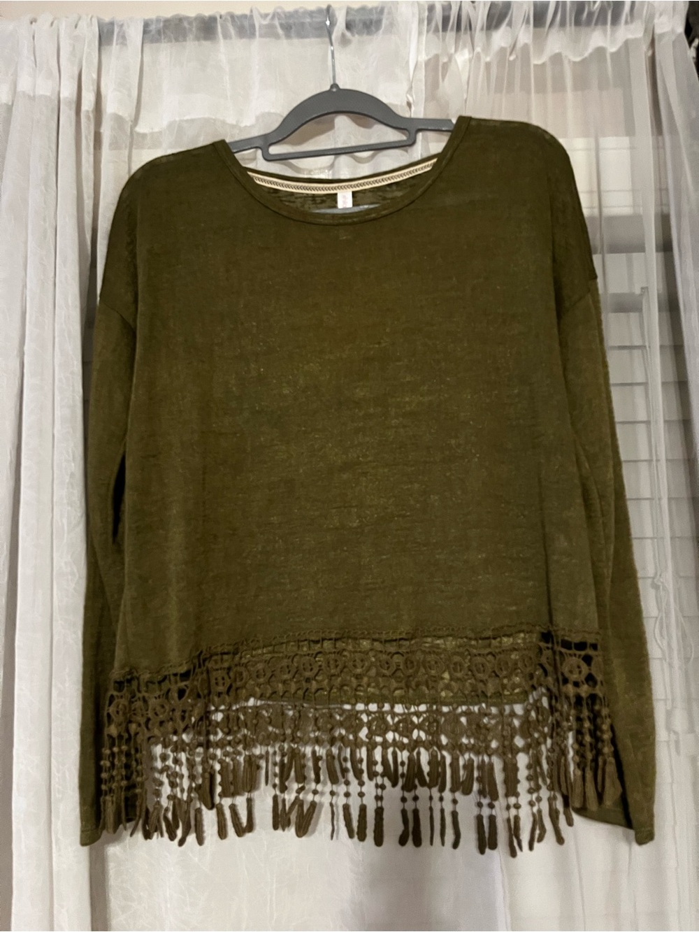 Women’s Olive Fringe Hem Lightweight Pullover Top